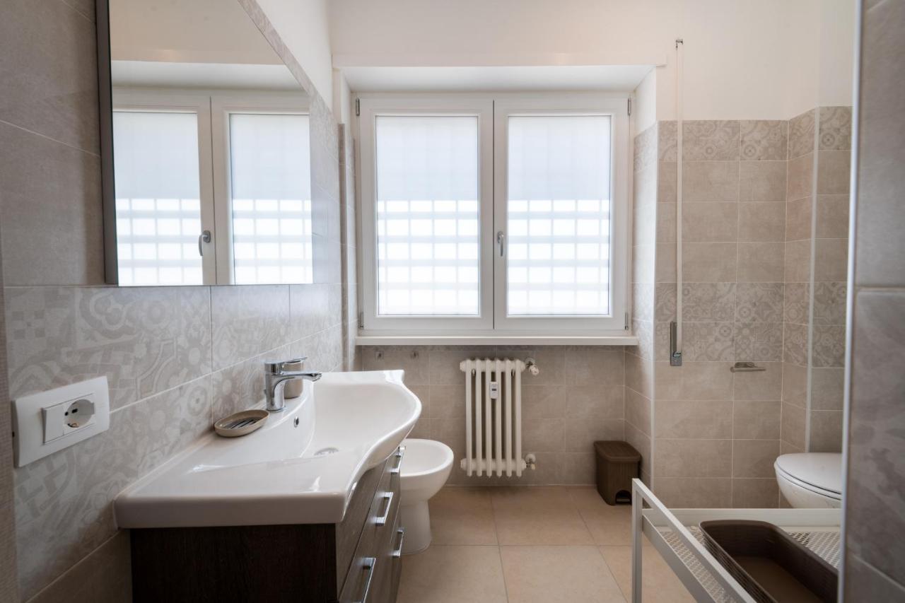 Casa Rosa Beige E Blu Apartment Рим Екстериор снимка